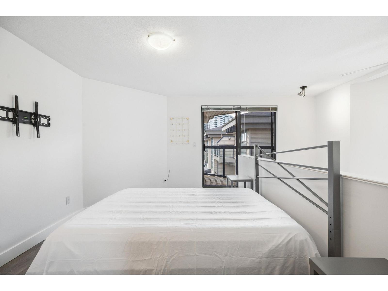 415 10866 City Parkway, Surrey, British Columbia  V3T 5W9 - Photo 16 - R3039407
