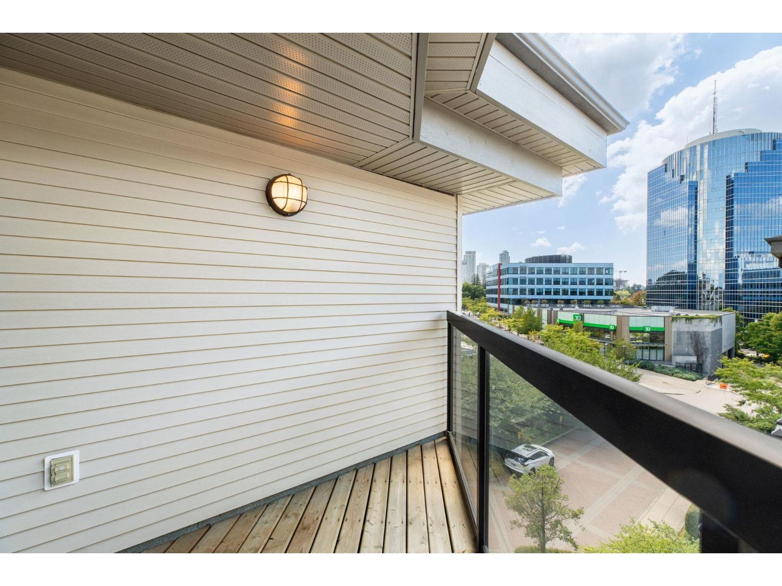 415 10866 City Parkway, Surrey, British Columbia  V3T 5W9 - Photo 23 - R3039407