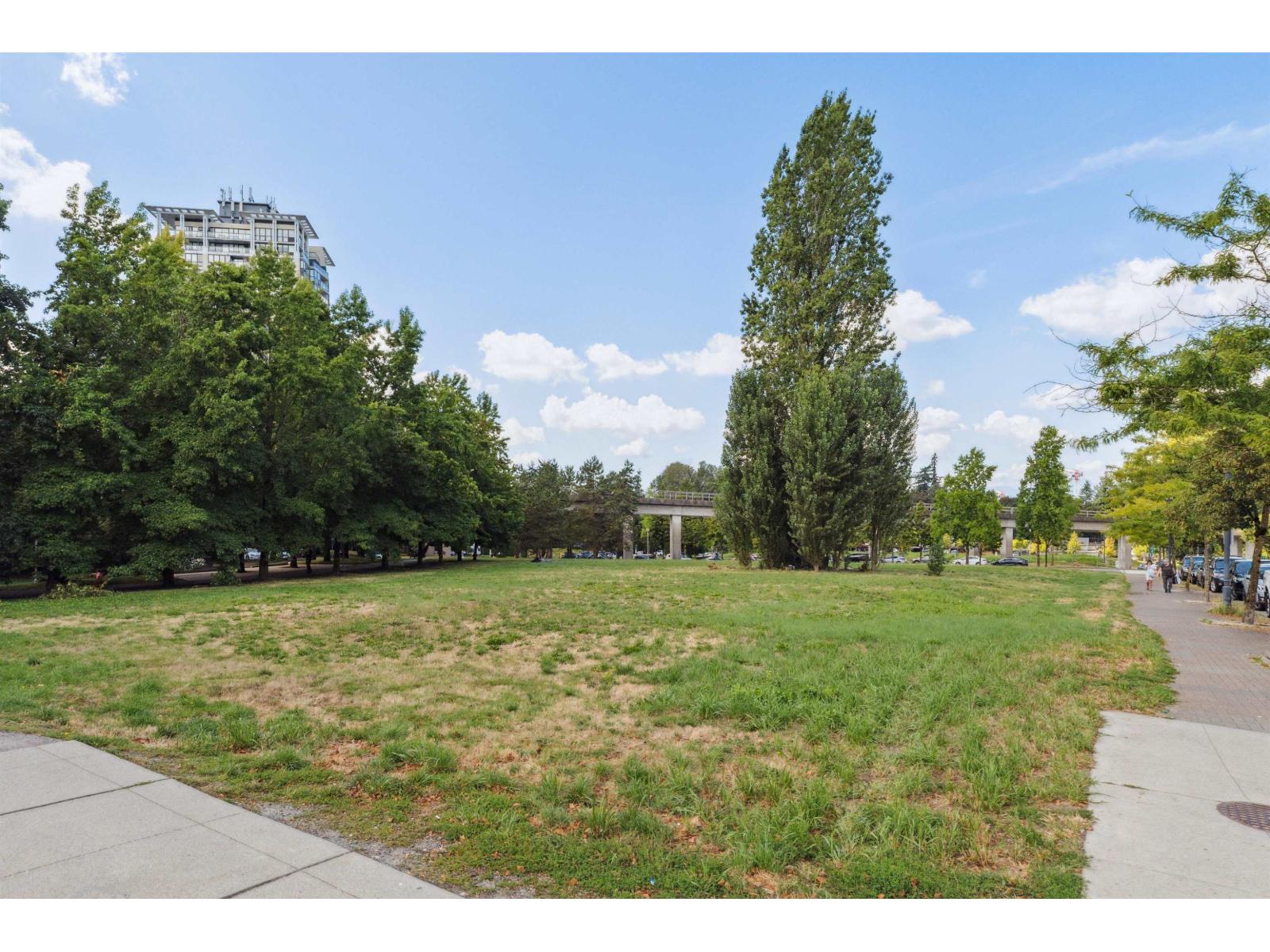 415 10866 City Parkway, Surrey, British Columbia  V3T 5W9 - Photo 34 - R3039407