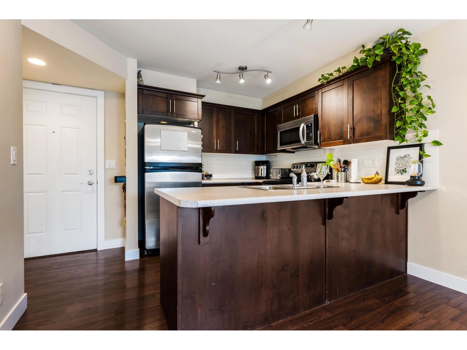 302 46150 Bole Avenue, Chilliwack Proper East, Chilliwack, British Columbia  V2P 0B7 - Photo 3 - R3039311