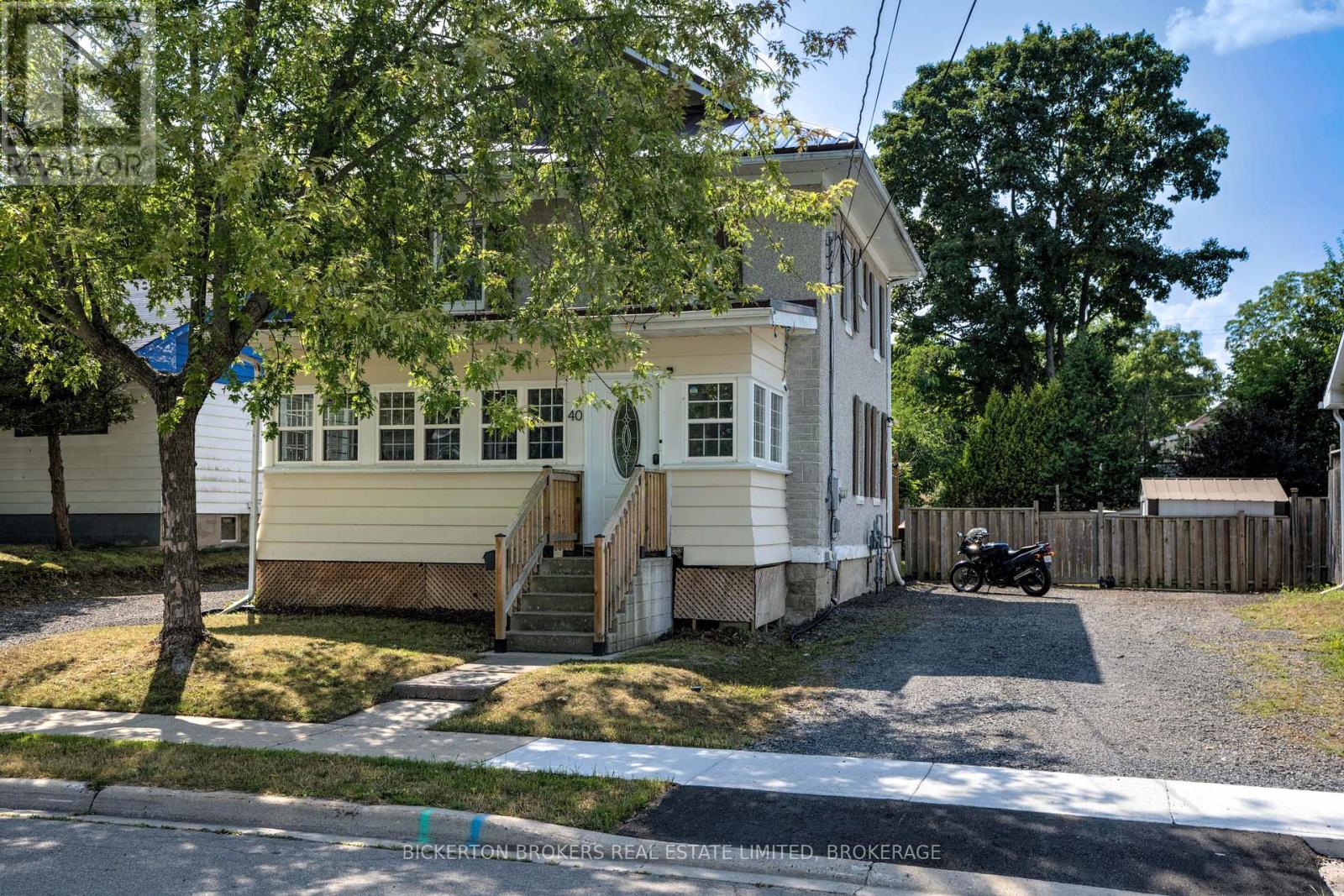 40 Elm Street, Gananoque, Ontario  K7G 2S7 - Photo 17 - X12358213