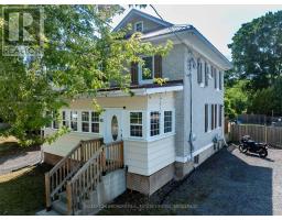 40 Elm Street, Gananoque, Ca