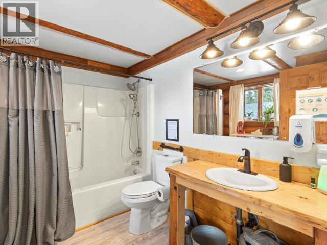 103084 Alaska Highway, Haines Junction, Yukon  Y0B 1L0 - Photo 42 - 16364