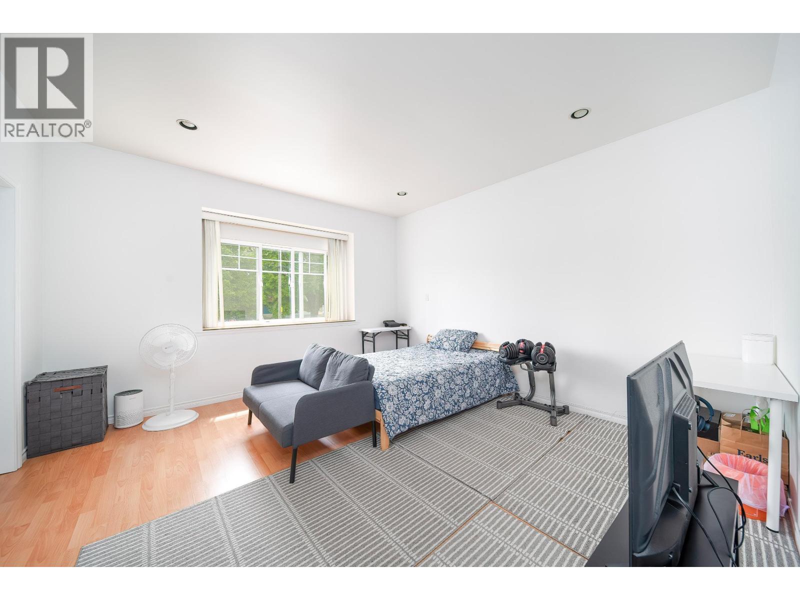 6789 Gilley Avenue, Burnaby, British Columbia  V5H 3W8 - Photo 15 - R3039523
