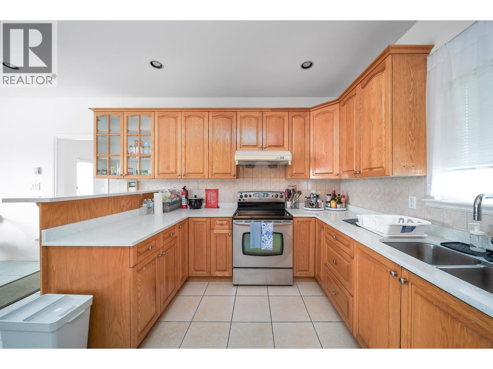 6789 Gilley Avenue, Burnaby, British Columbia  V5H 3W8 - Photo 11 - R3039523