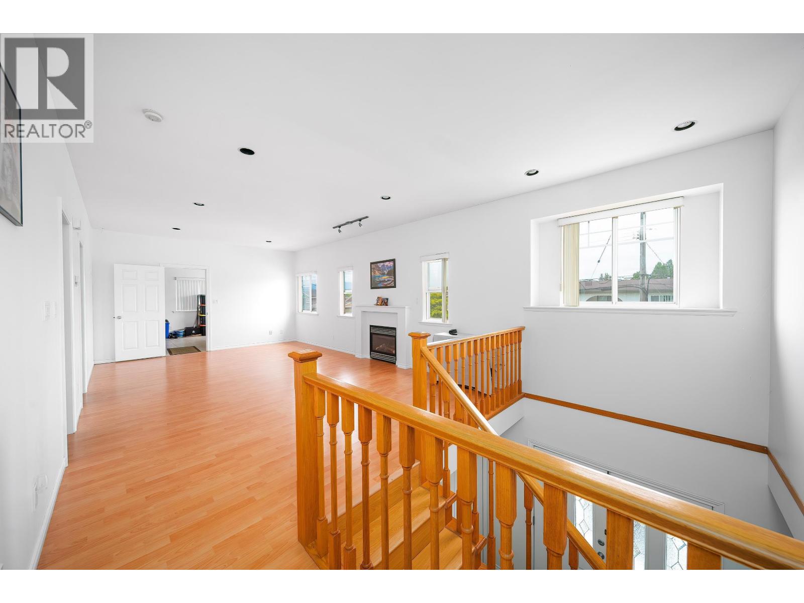 Property at 6789 GILLEY AVENUE image 5