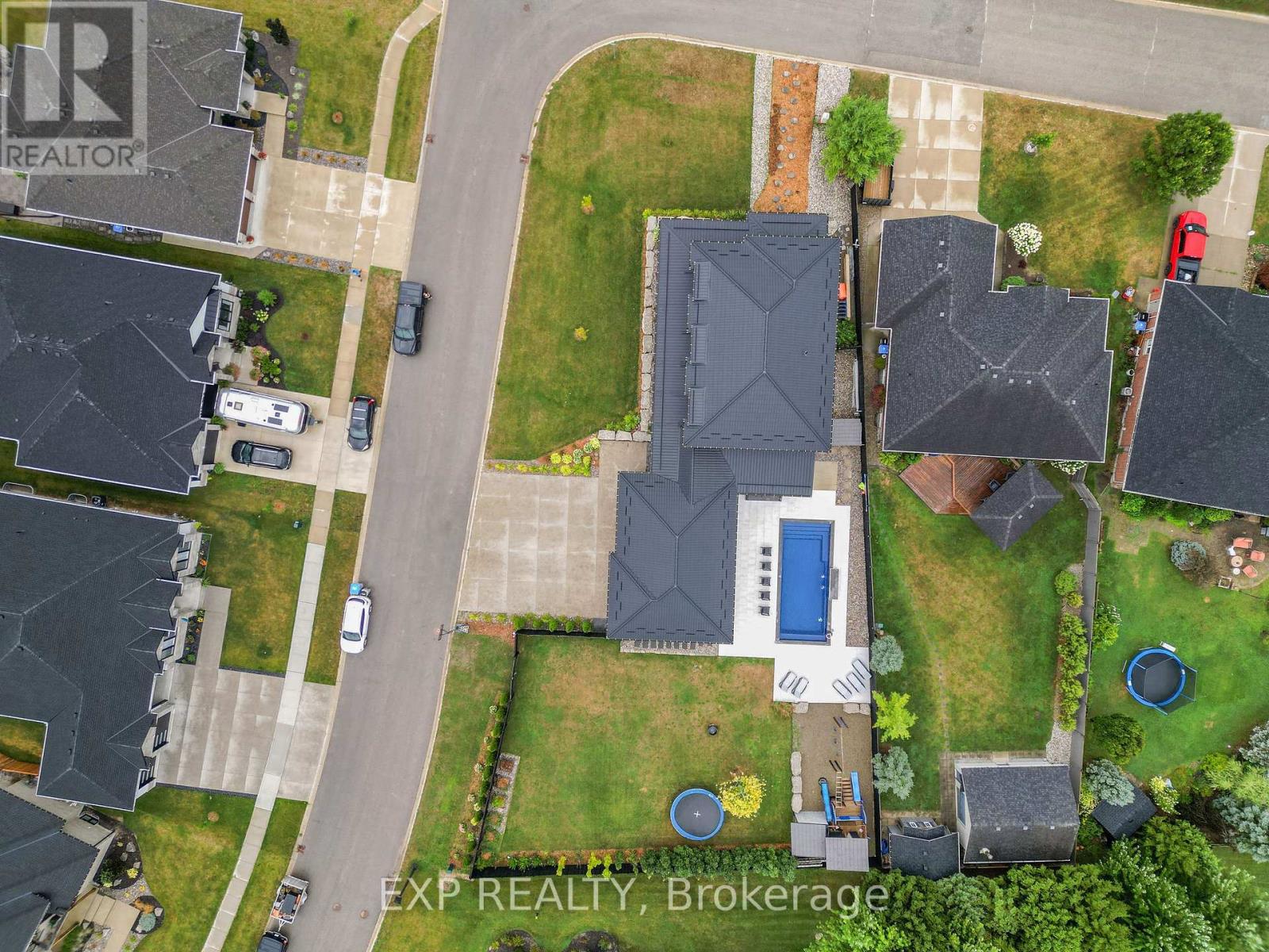 100 Field Street, Lambton Shores, Ontario  N0N 1J0 - Photo 49 - X12358195