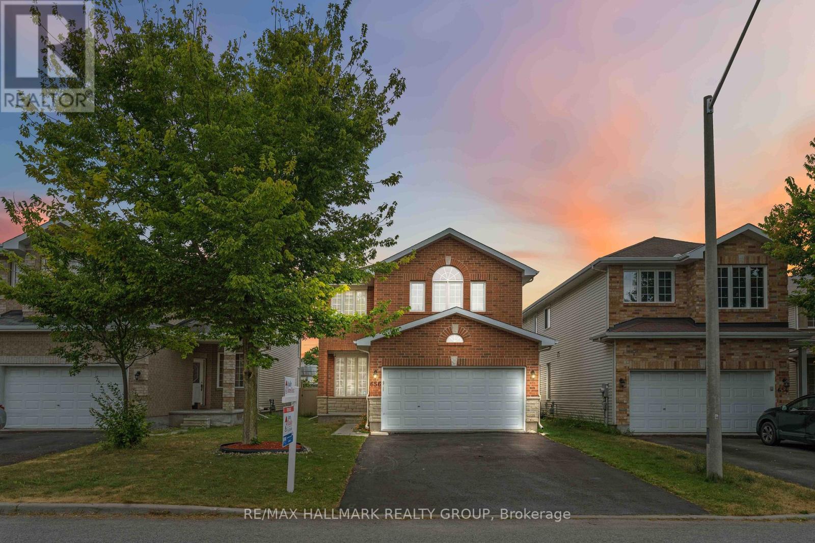 Property at 656 EVERLASTING CRESCENT image 1
