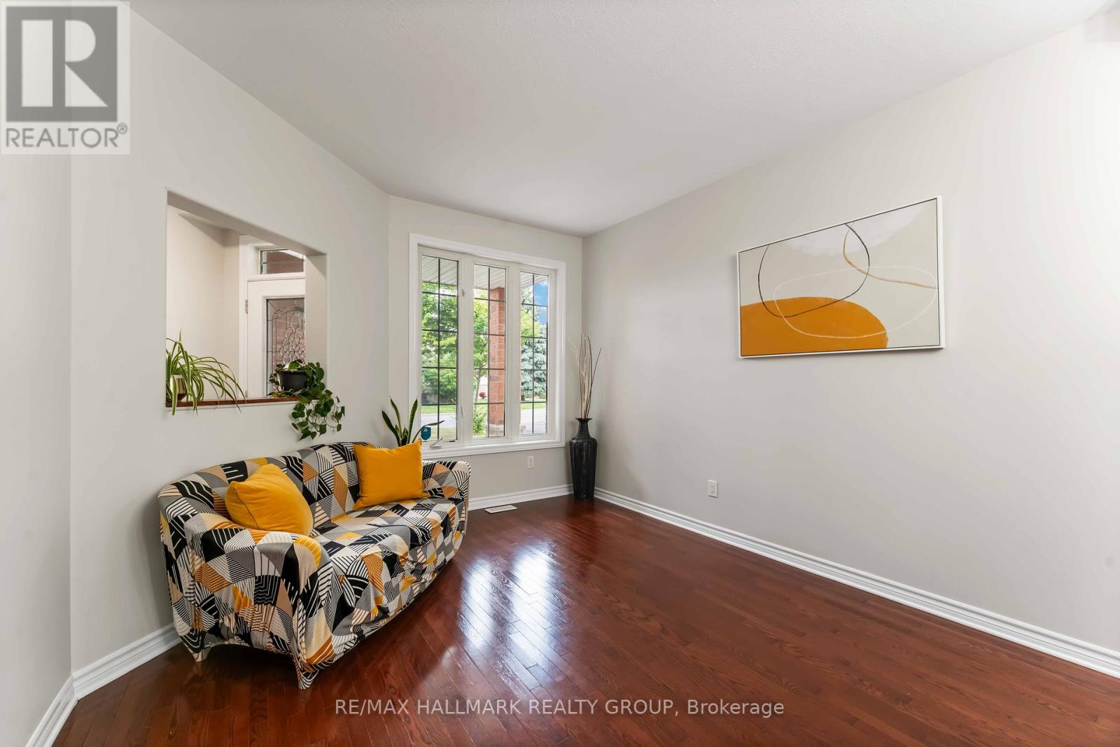 Property at 656 EVERLASTING CRESCENT image 5