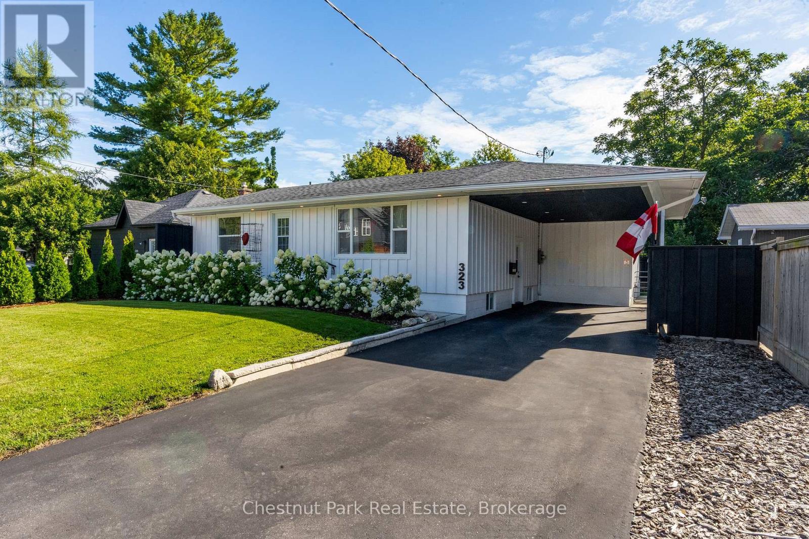 323 Oak Street, Collingwood, Ontario  L9Y 2Y4 - Photo 1 - S12312907