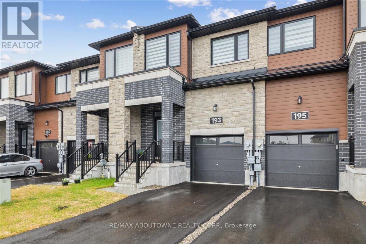 193 Lormont Boulevard, Hamilton, Ontario  L8J 0K1 - Photo 2 - X12358175