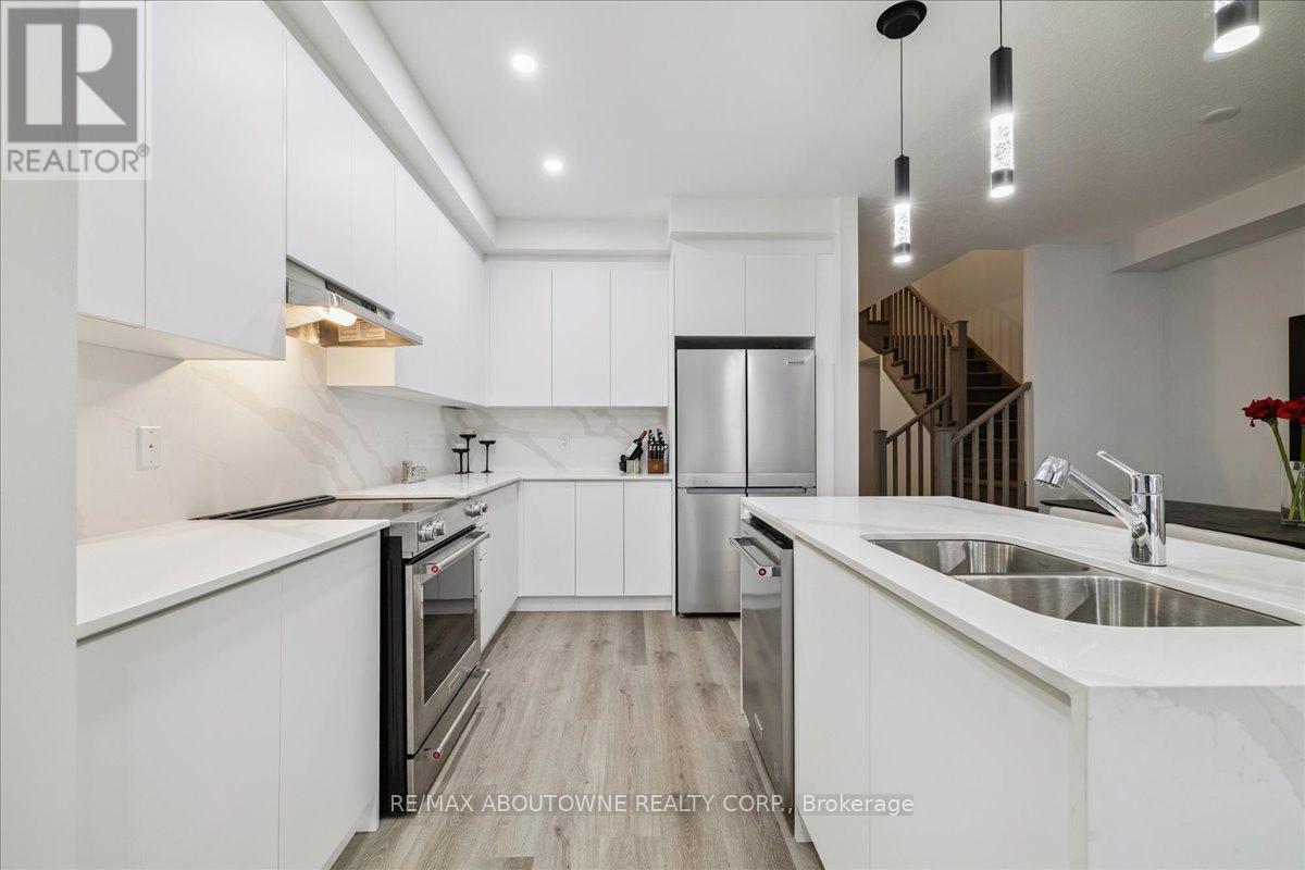 193 Lormont Boulevard, Hamilton, Ontario  L8J 0K1 - Photo 22 - X12358175
