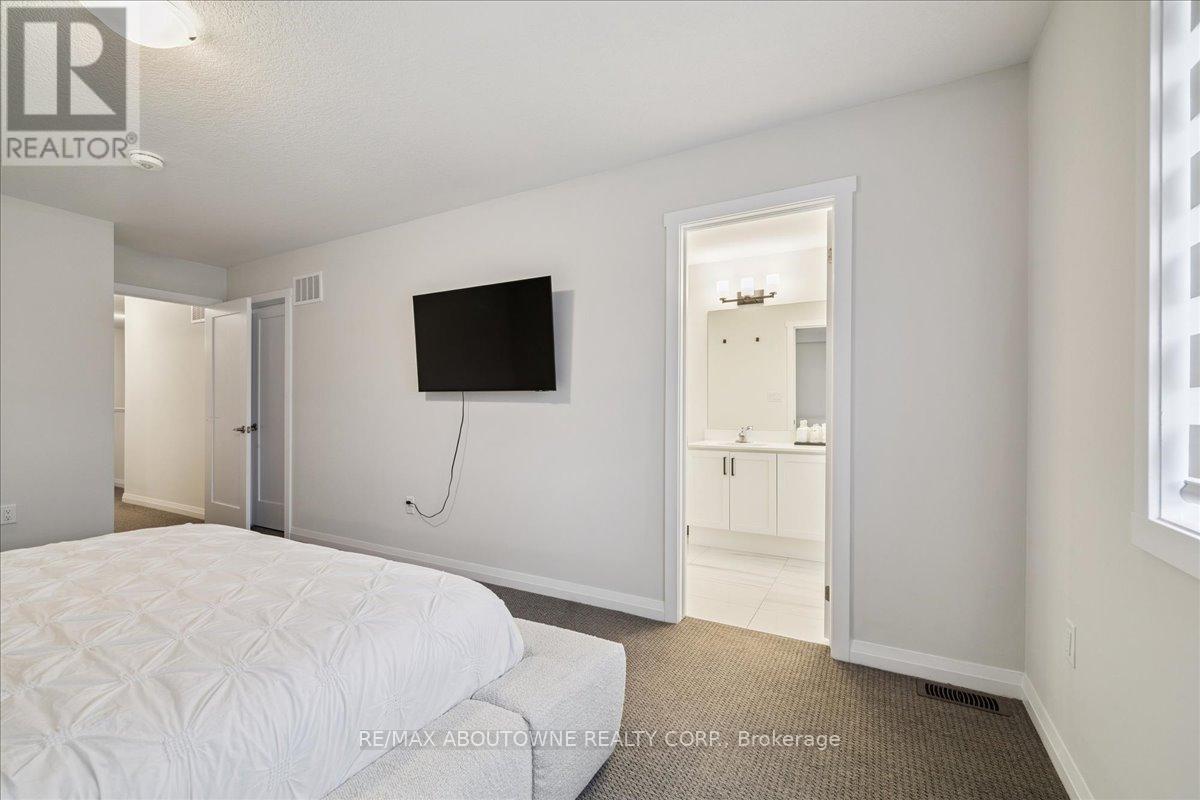 193 Lormont Boulevard, Hamilton, Ontario  L8J 0K1 - Photo 29 - X12358175