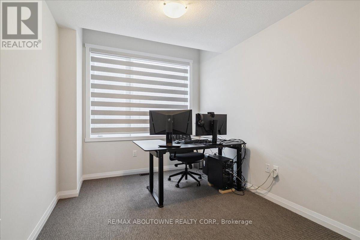 193 Lormont Boulevard, Hamilton, Ontario  L8J 0K1 - Photo 32 - X12358175