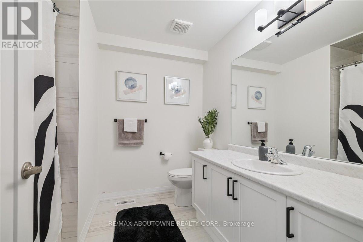193 Lormont Boulevard, Hamilton, Ontario  L8J 0K1 - Photo 36 - X12358175