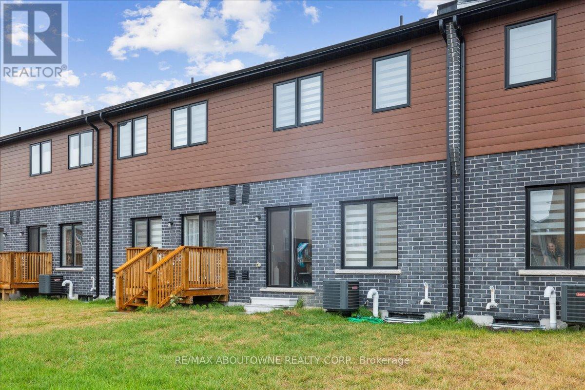 193 Lormont Boulevard, Hamilton, Ontario  L8J 0K1 - Photo 40 - X12358175