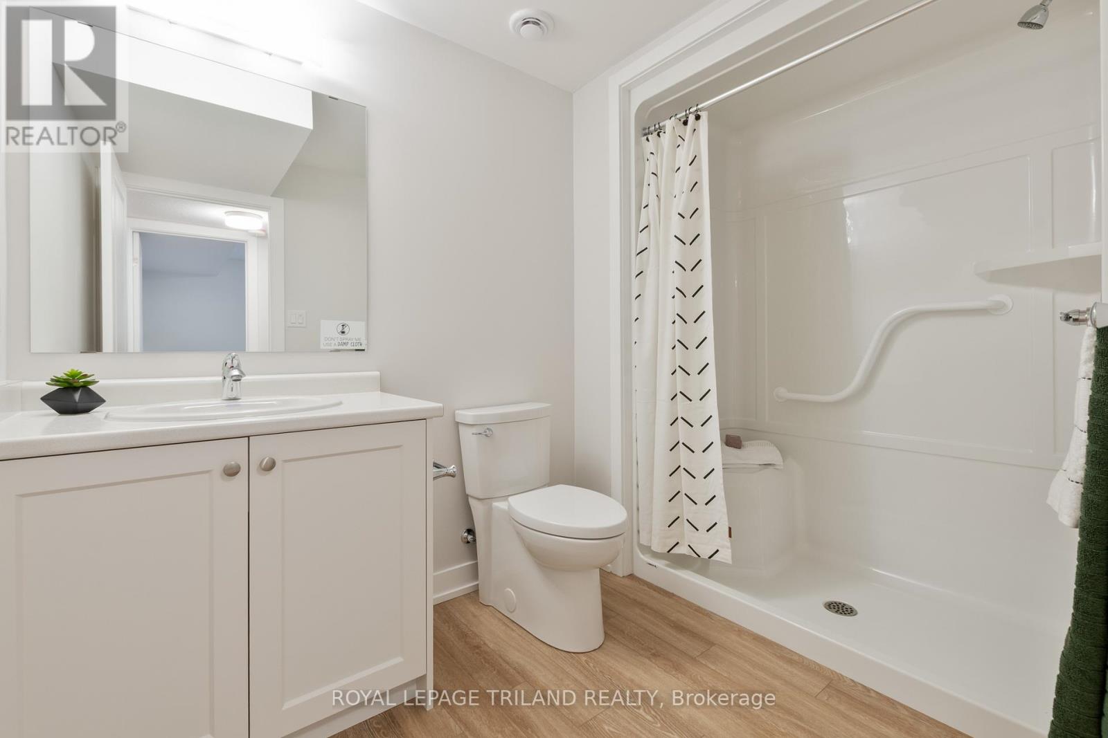 71 Harrow Lane, St. Thomas, Ontario  N5R 0P3 - Photo 24 - X12173309