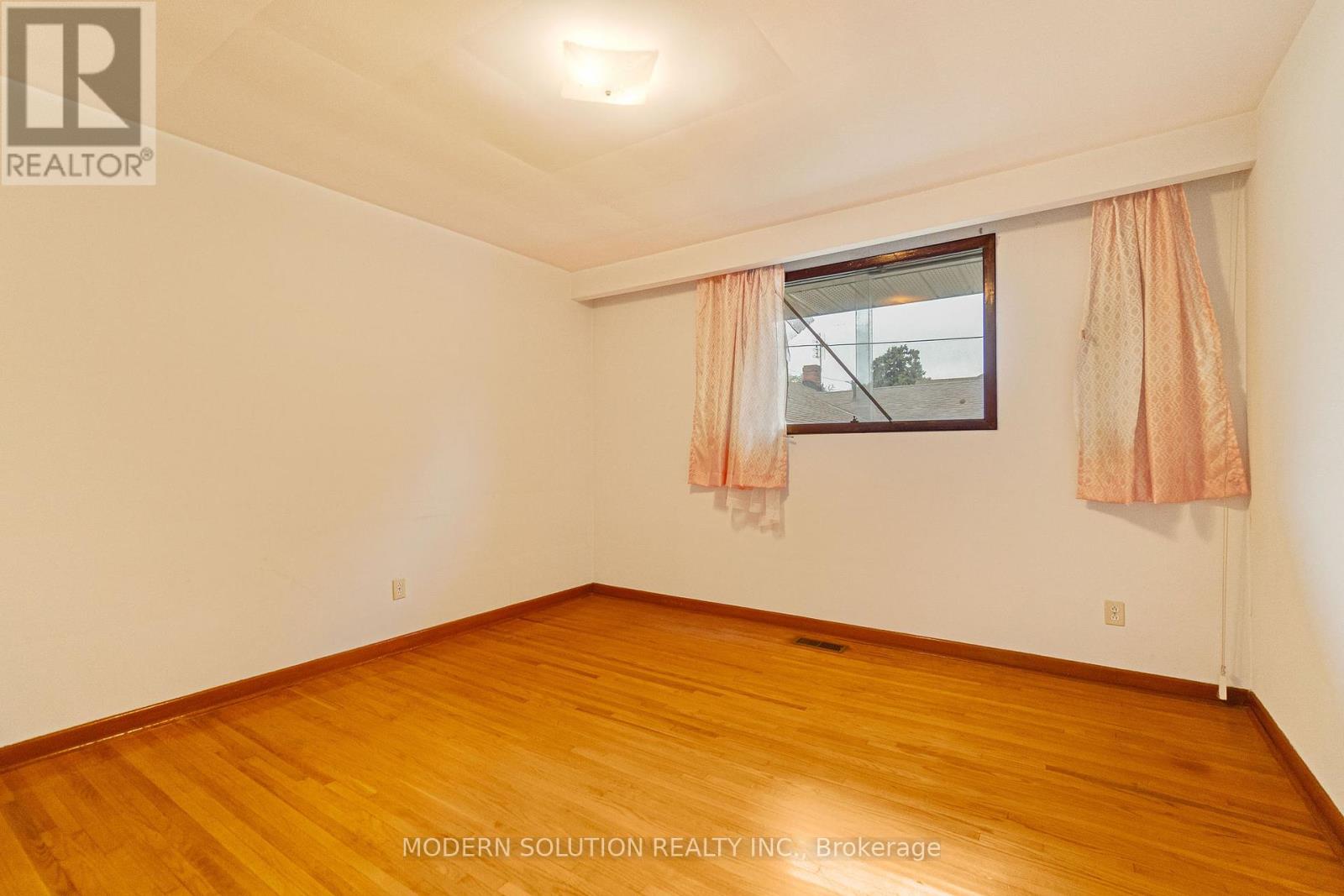 177 Eaglewood Boulevard, Mississauga (Mineola), Ontario  L5G 1V8 - Photo 19 - W12357389
