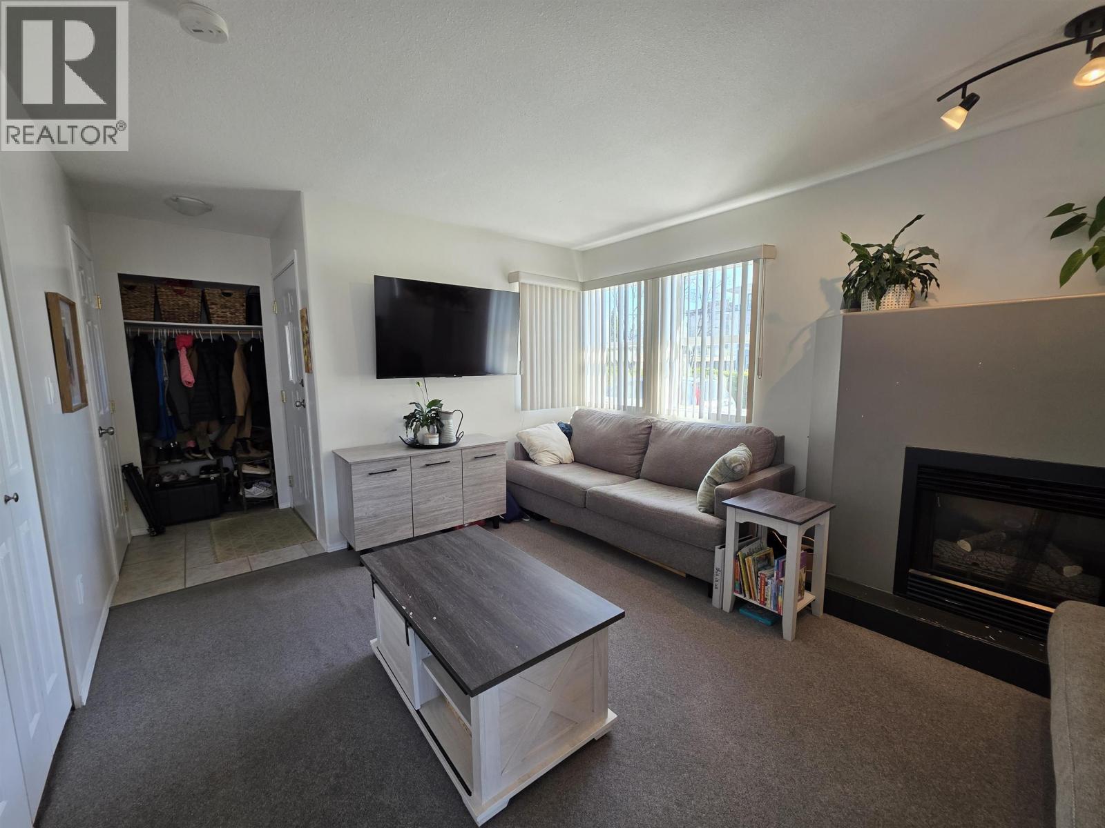 101 4822 Lazelle Avenue, Terrace, British Columbia  V8G 1T4 - Photo 3 - R3039445