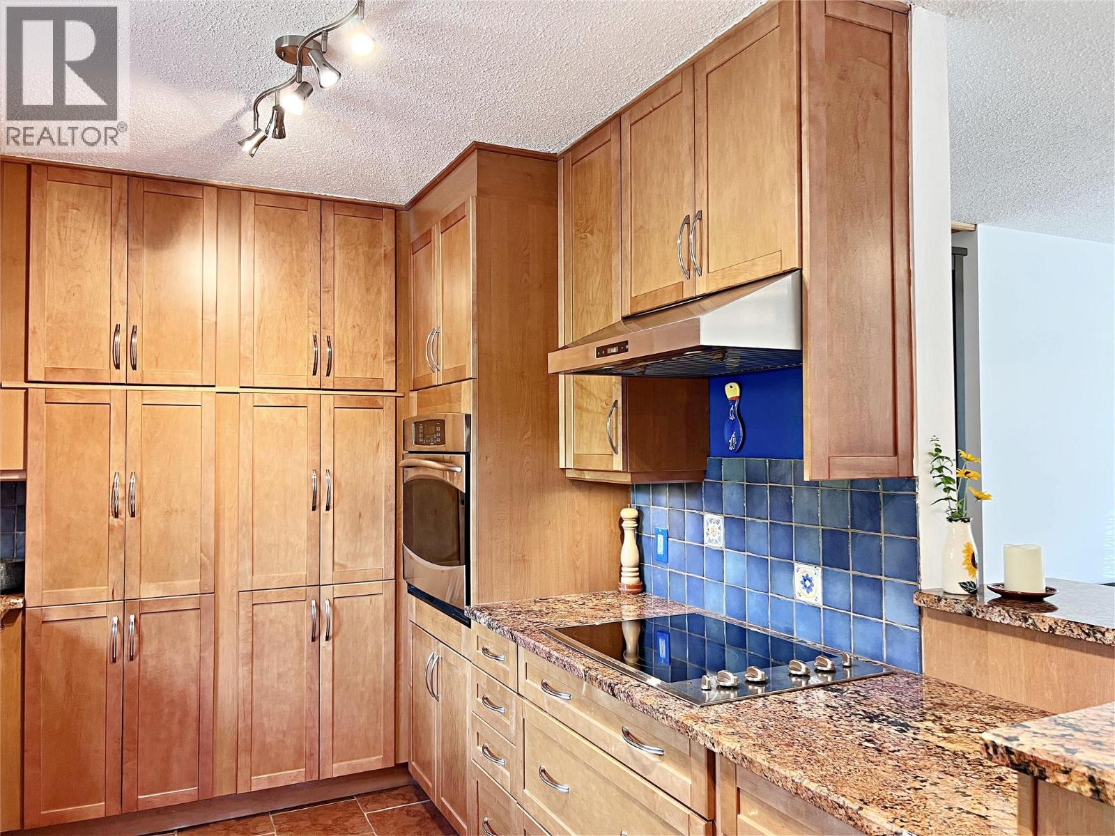 Property at 6422 Mack Road image 3