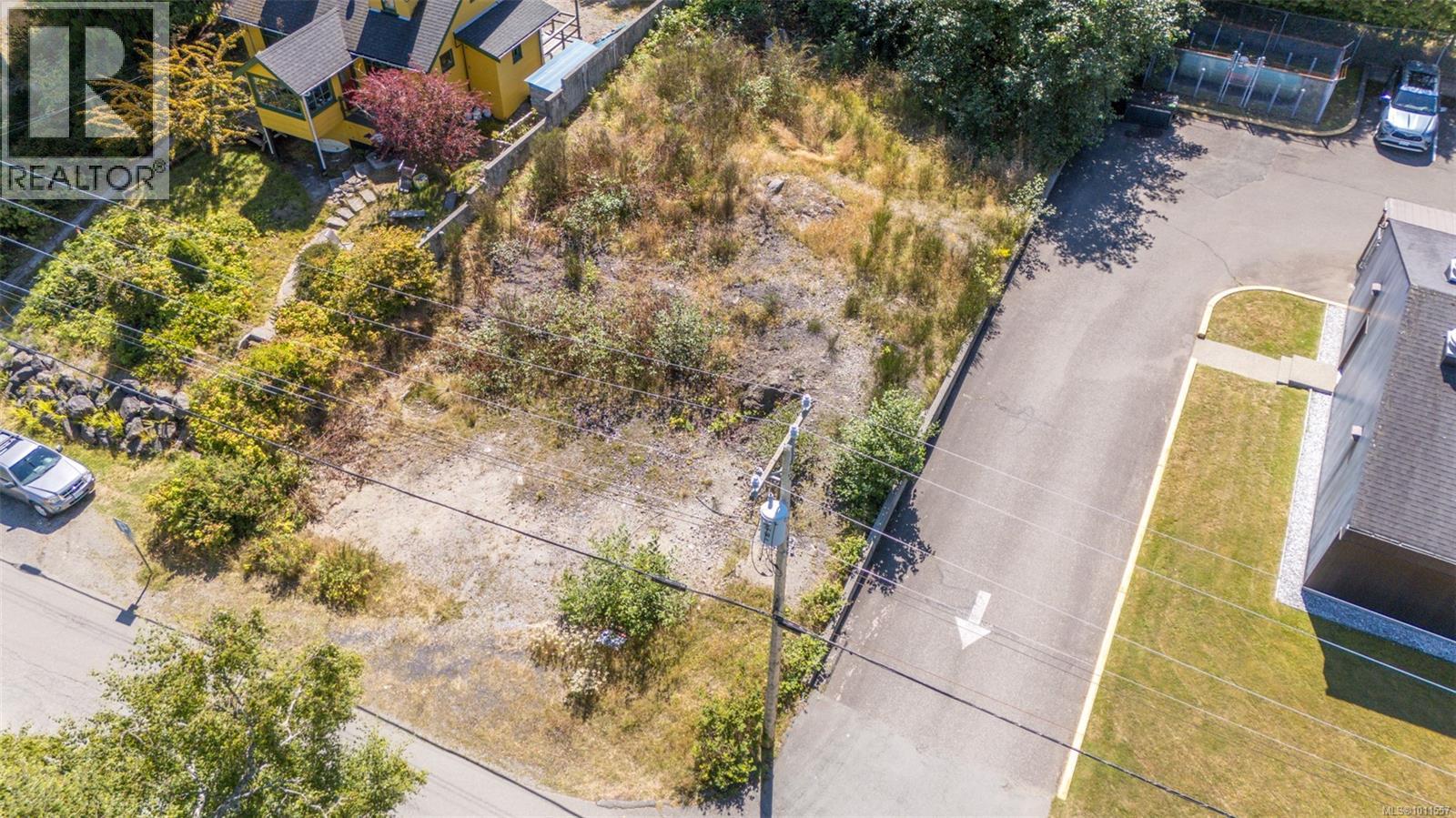 1672 Cedar Rd, Ucluelet, British Columbia  V0R 3A0 - Photo 2 - 1011557
