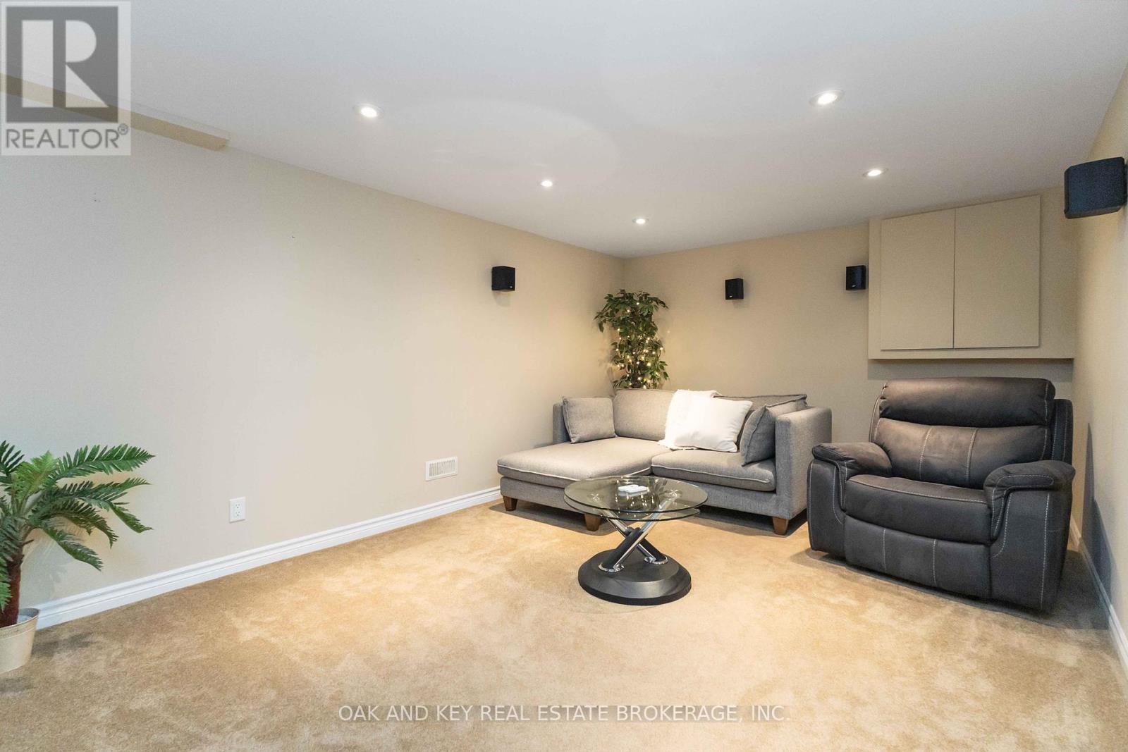 717 Griffith Street, London South, Ontario  N6K 3A6 - Photo 31 - X12358225