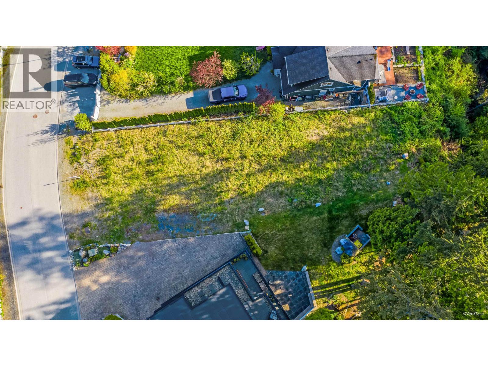 685 Copper Drive, Squamish, British Columbia  V8B 1J1 - Photo 3 - R3039553