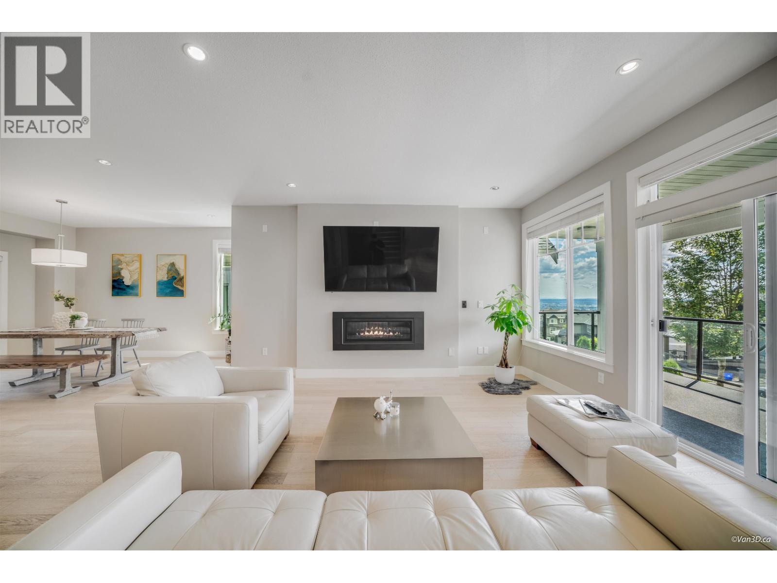 3485 Chandler Street, Coquitlam, British Columbia  V3E 0K2 - Photo 1 - R3039543