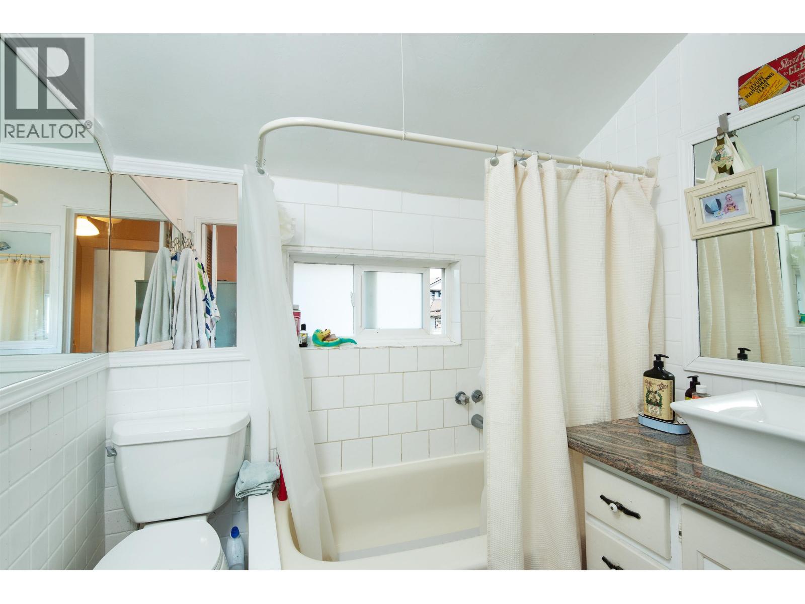1325/27 Laburnum Street, Vancouver, British Columbia  V6J 3W4 - Photo 16 - R3039548