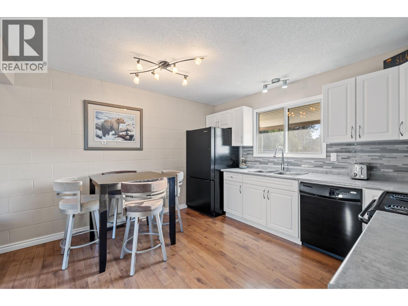 Property at 1040 Glenmore Drive image 1