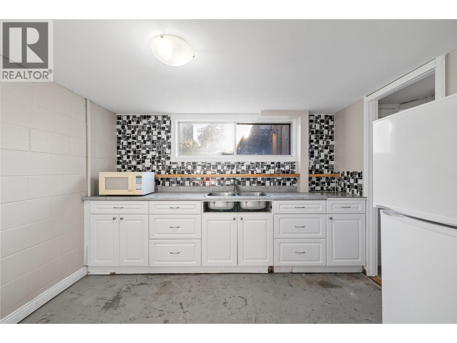 1040 Glenmore Drive Kelowna Photo 23