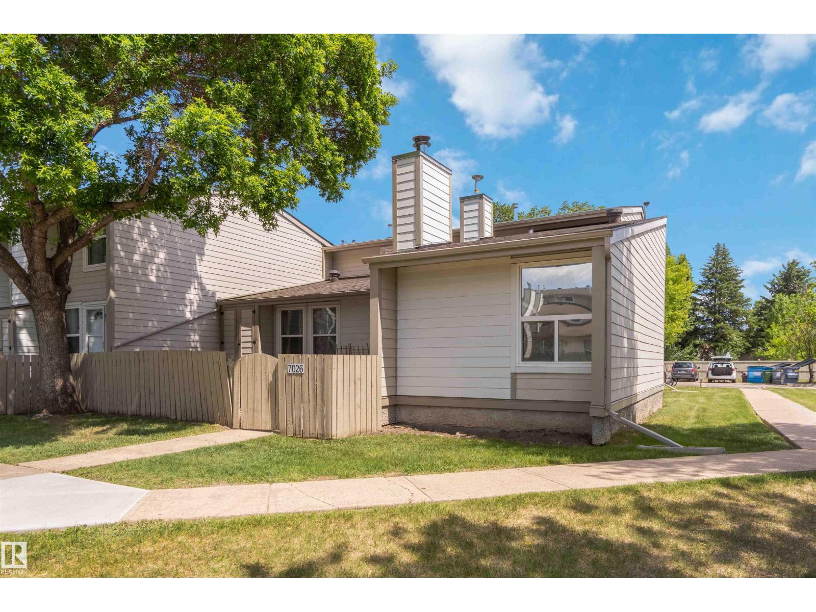 7026 Millwoods Rd Nw, Edmonton, Alberta  T6K 3M3 - Photo 1 - E4454139