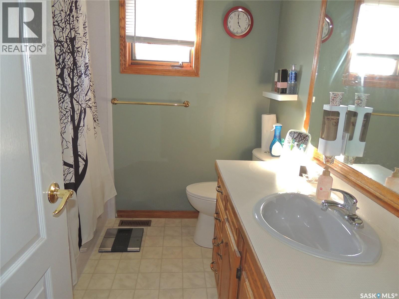 1363 Nicholson Road, Estevan, Saskatchewan  S4A 2M7 - Photo 20 - SK016323