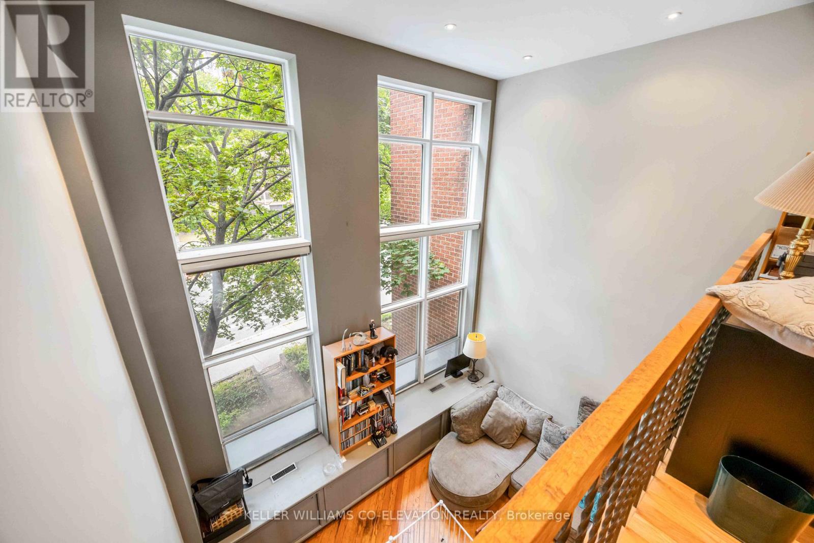 Property at 41 KEELE STREET image 3