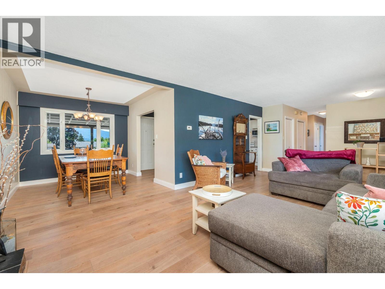 2104 25 Avenue, Vernon, British Columbia  V1T 1M9 - Photo 9 - 10359959