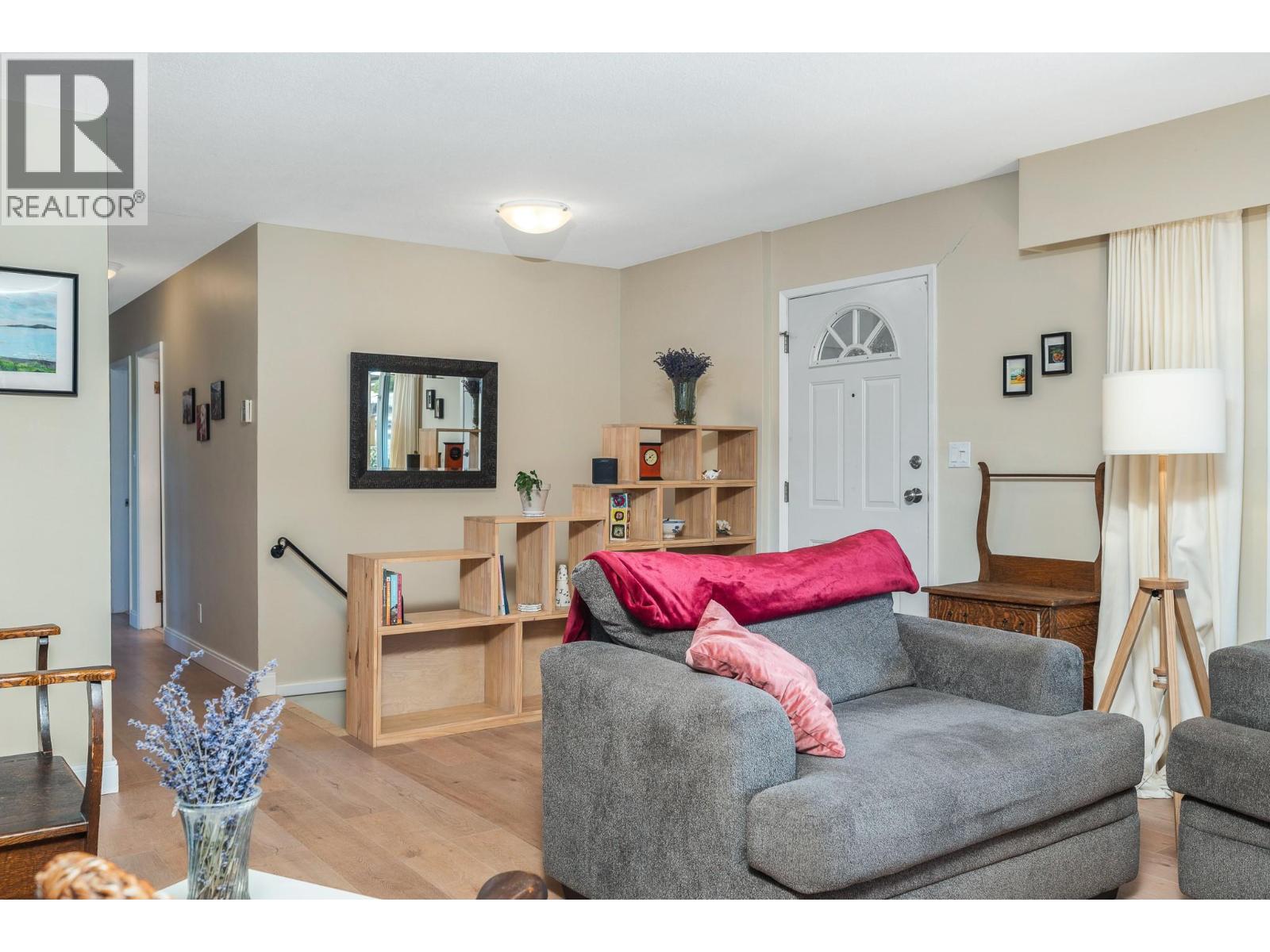2104 25 Avenue, Vernon, British Columbia  V1T 1M9 - Photo 6 - 10359959
