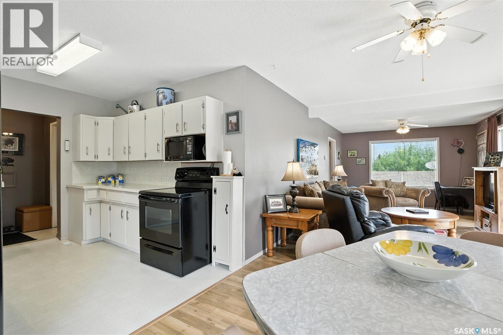 208 Albert Street, Manitou Beach, Saskatchewan  S0K 4T1 - Photo 10 - SK016352