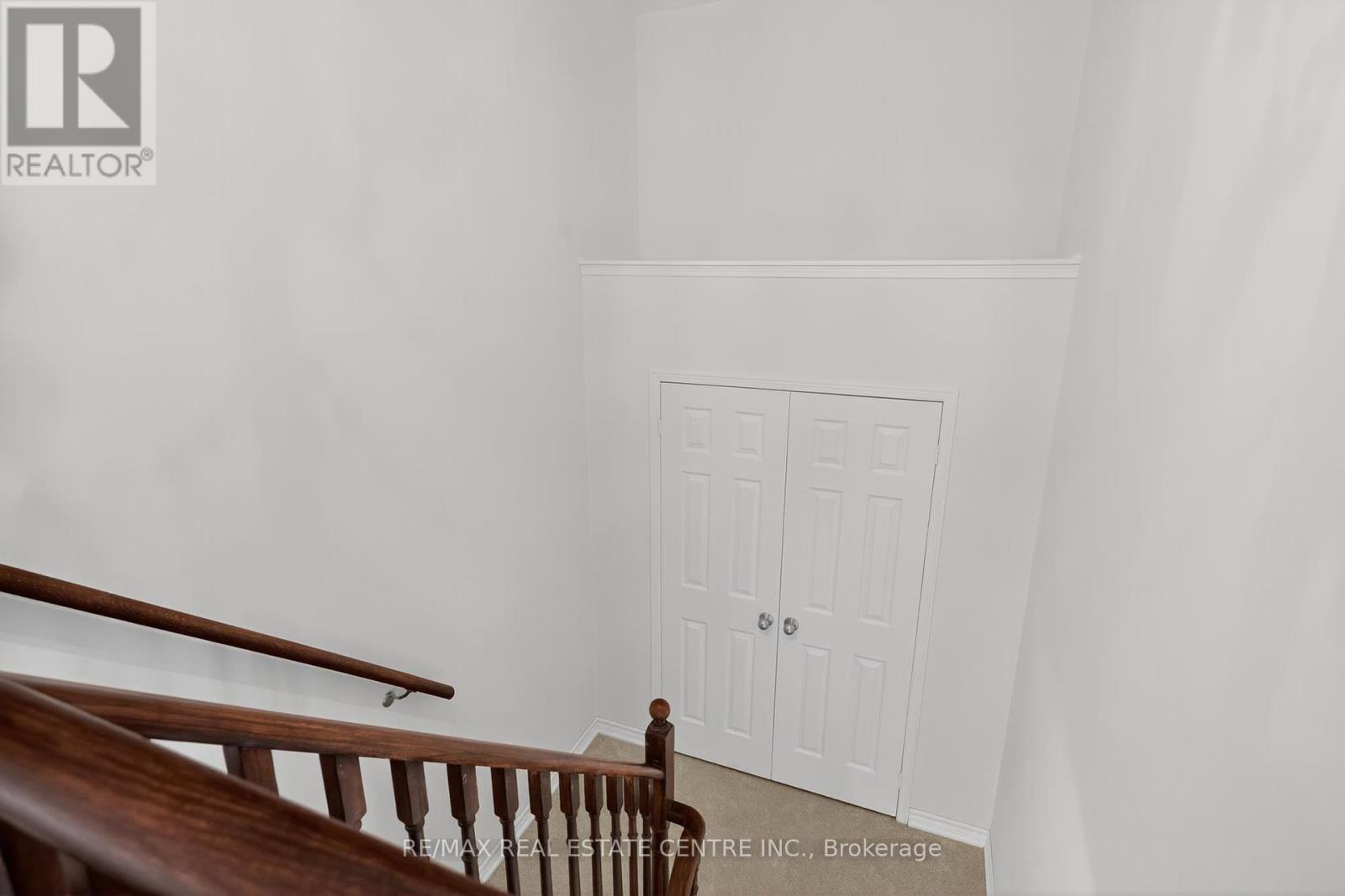 240 Armstrong Crescent, Bradford West Gwillimbury (Bradford), Ontario  L3Z 2A4 - Photo 23 - N12358250