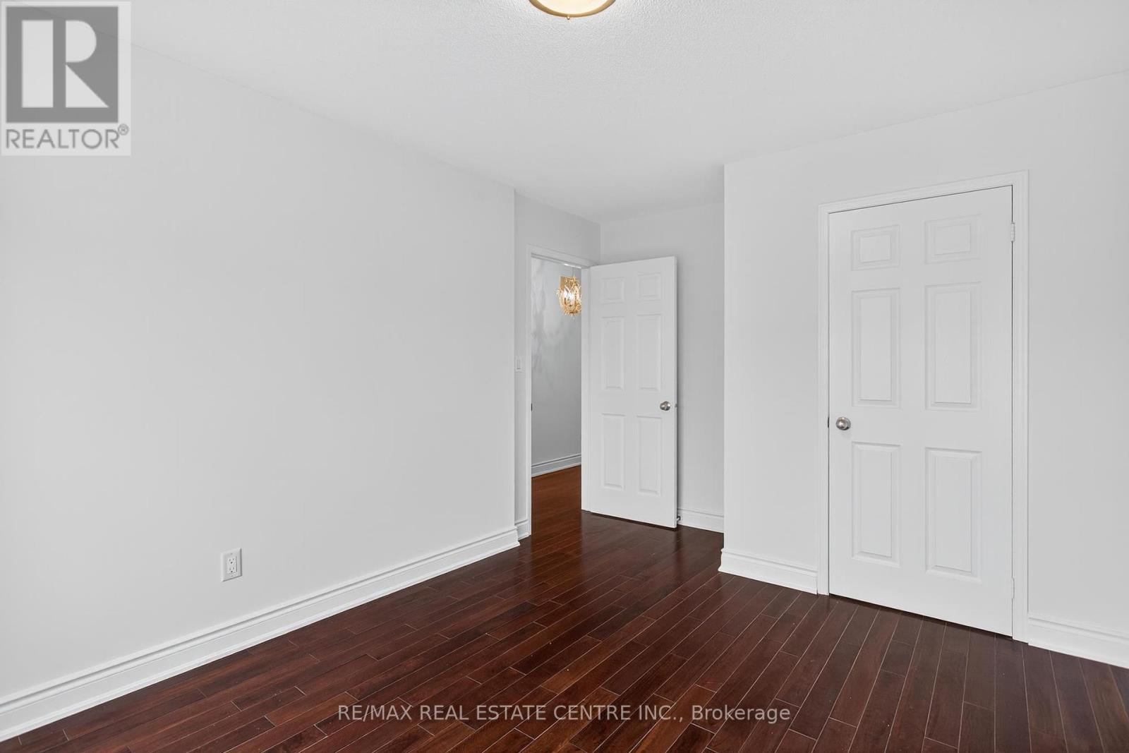240 Armstrong Crescent, Bradford West Gwillimbury (Bradford), Ontario  L3Z 2A4 - Photo 39 - N12358250