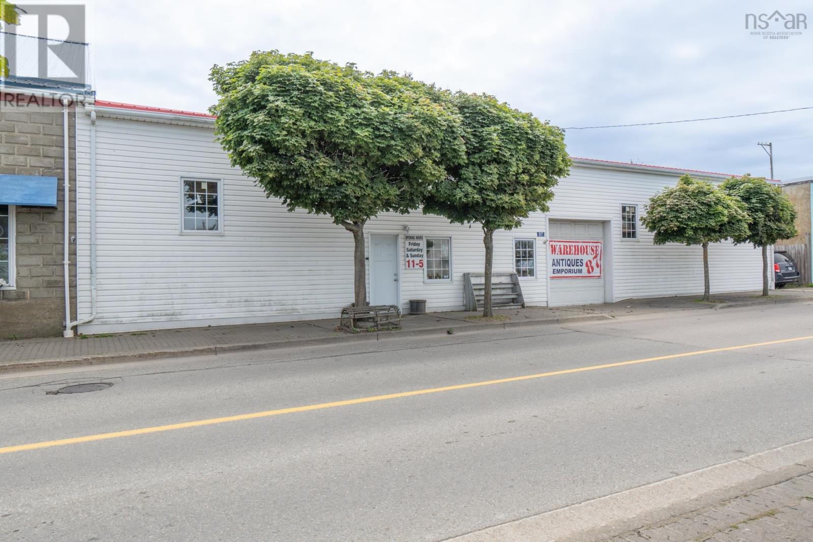 1 Central Street, Yarmouth, Nova Scotia  B5A 3H1 - Photo 10 - 202420304