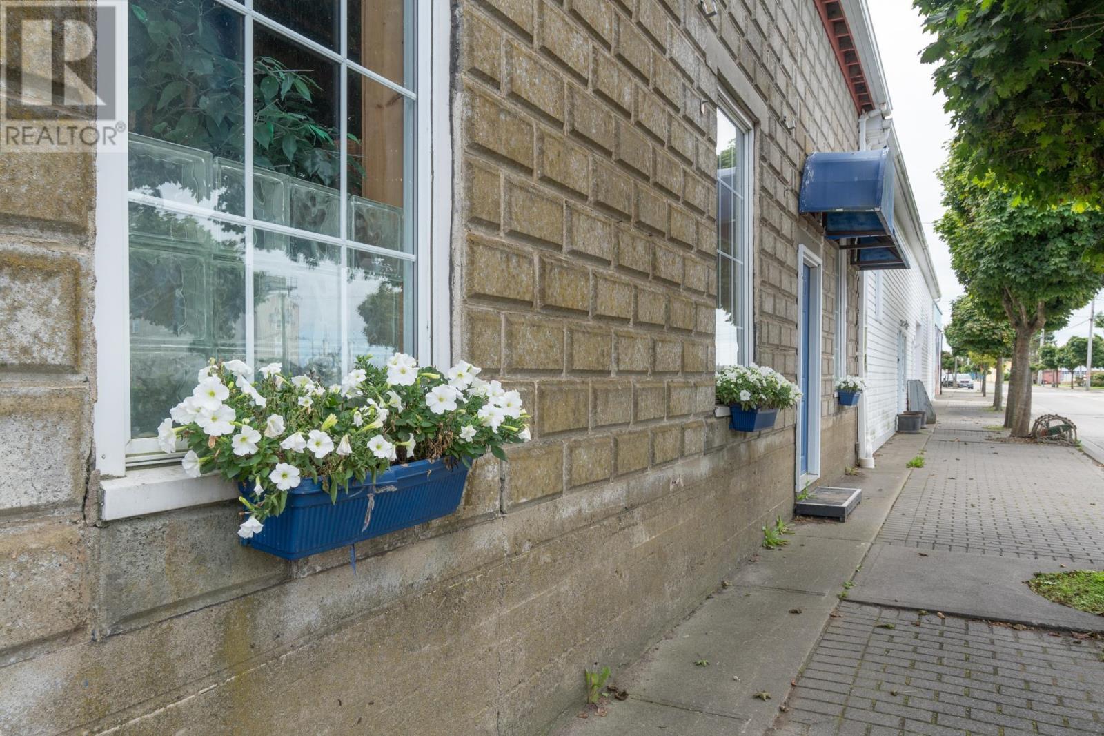 1 Central Street, Yarmouth, Nova Scotia  B5A 3H1 - Photo 9 - 202420304