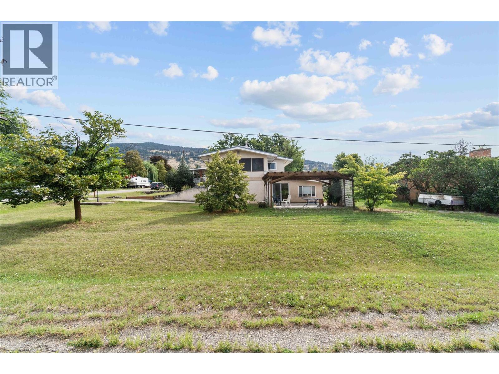 616 Decosmos Road, Vernon, British Columbia  V1B 3A9 - Photo 11 - 10358754