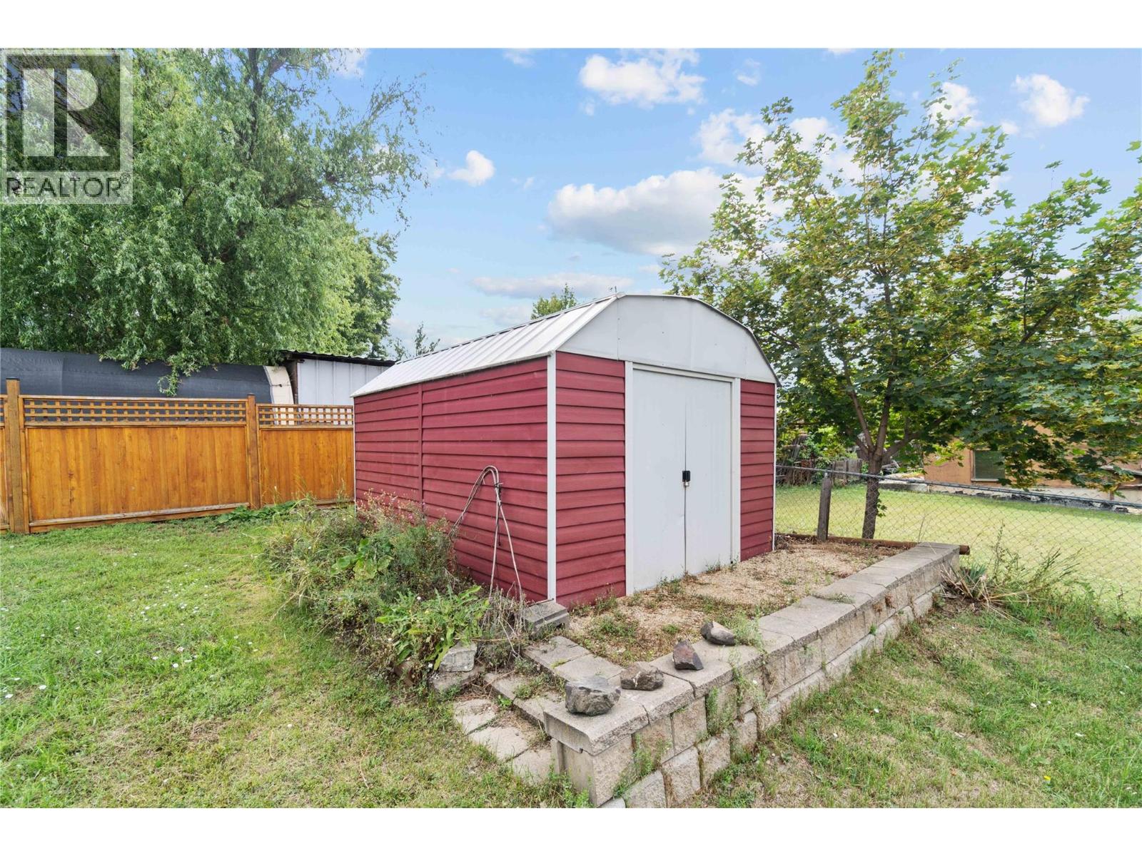 616 Decosmos Road, Vernon, British Columbia  V1B 3A9 - Photo 8 - 10358754