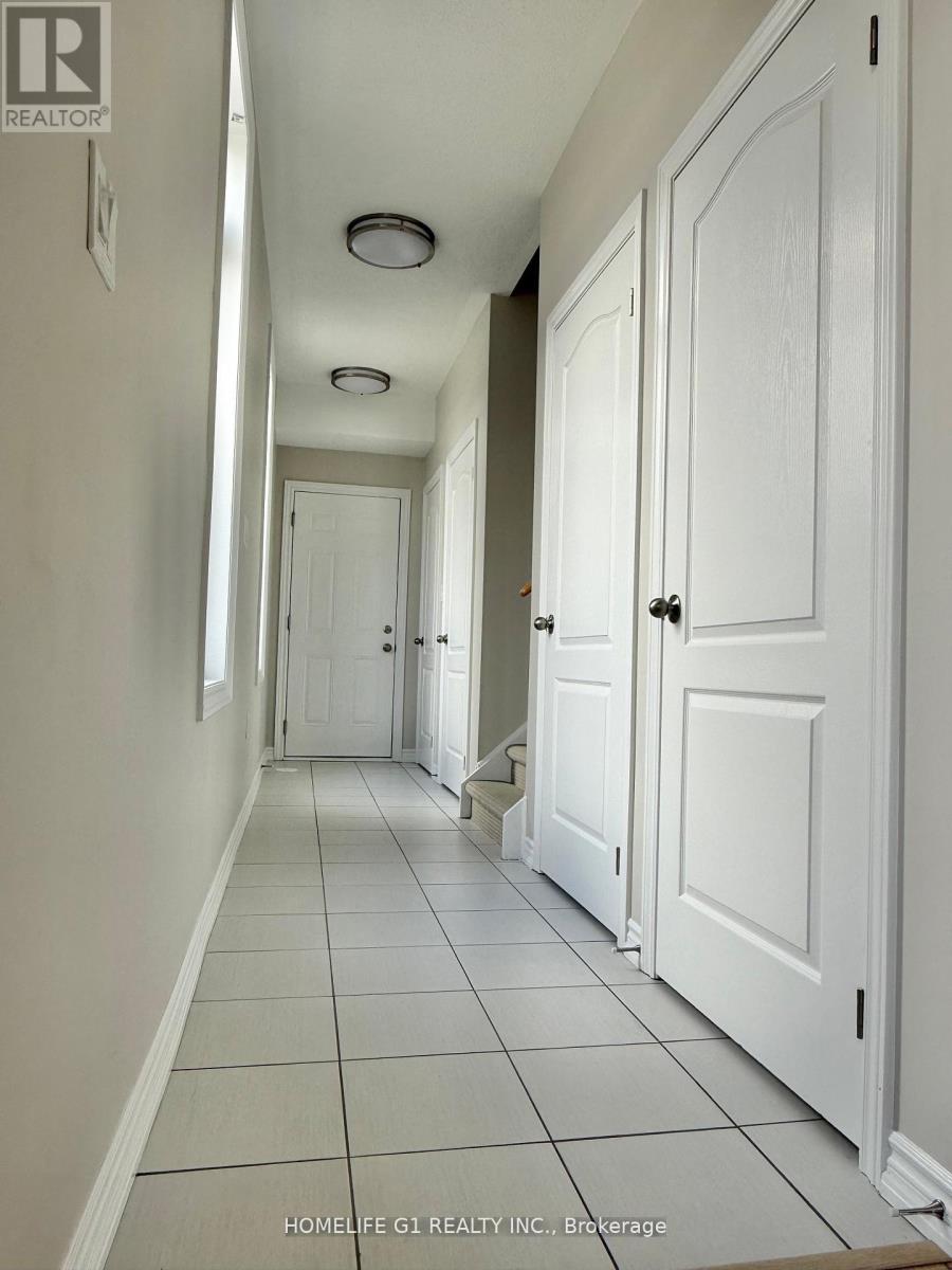 61 Springdale Avenue, Caledon, Ontario  L7C 4L6 - Photo 4 - W12358258