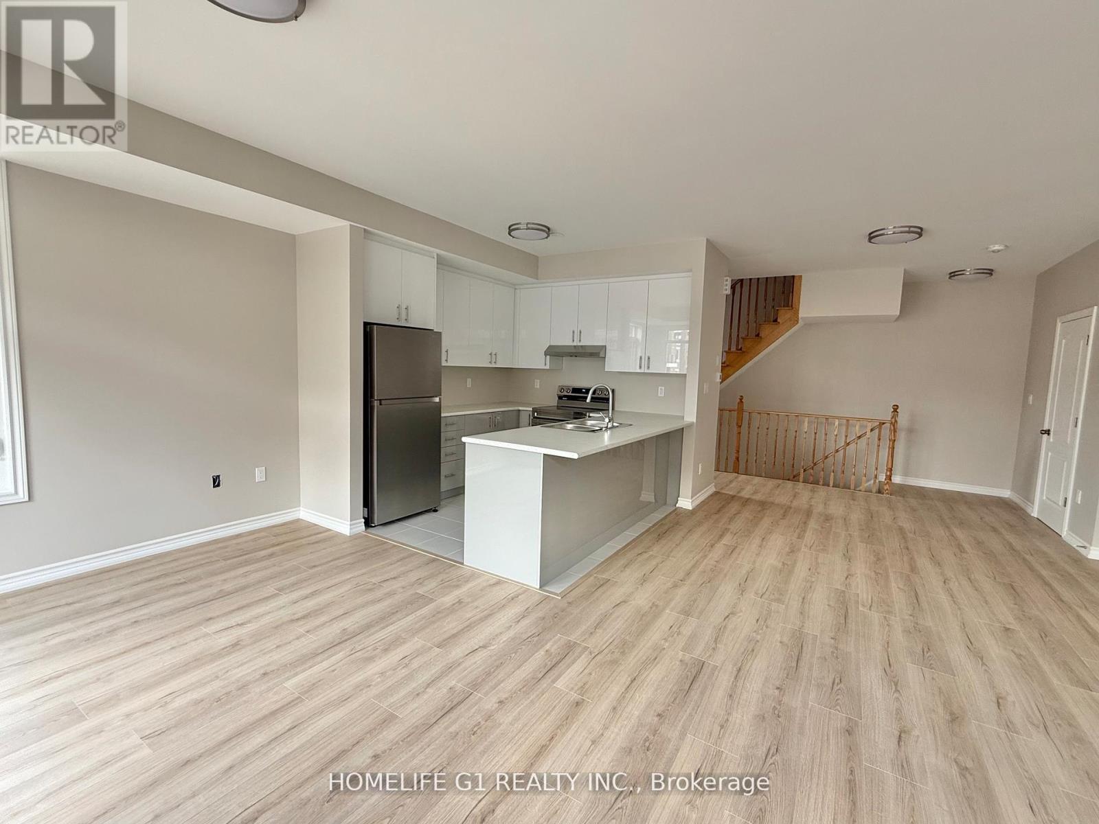 61 Springdale Avenue, Caledon, Ontario  L7C 4L6 - Photo 7 - W12358258
