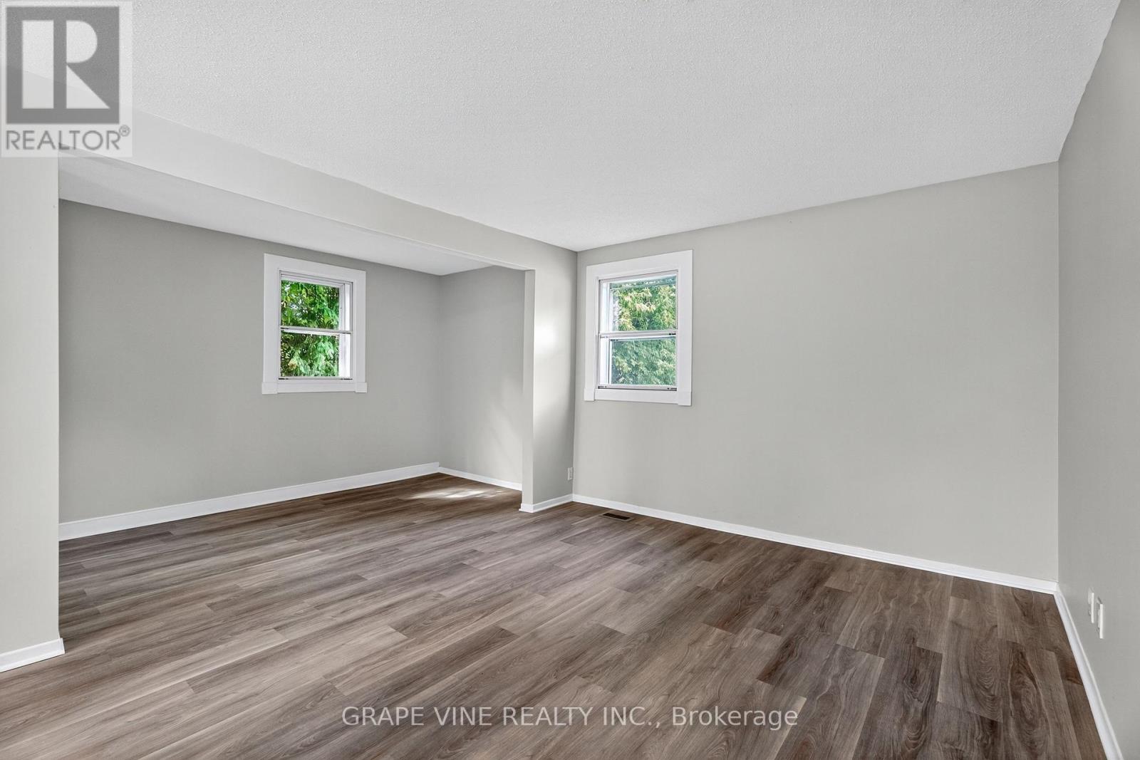 814 Laurier Street, Clarence-Rockland, Ontario  K4K 1E6 - Photo 11 - X12358275