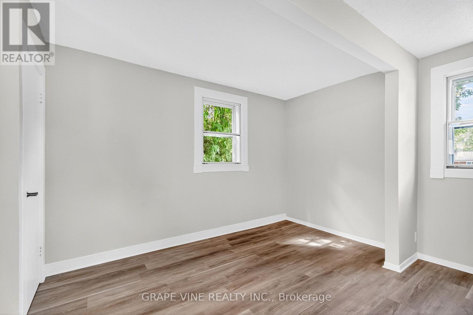 814 Laurier Street, Clarence-Rockland, Ontario  K4K 1E6 - Photo 12 - X12358275