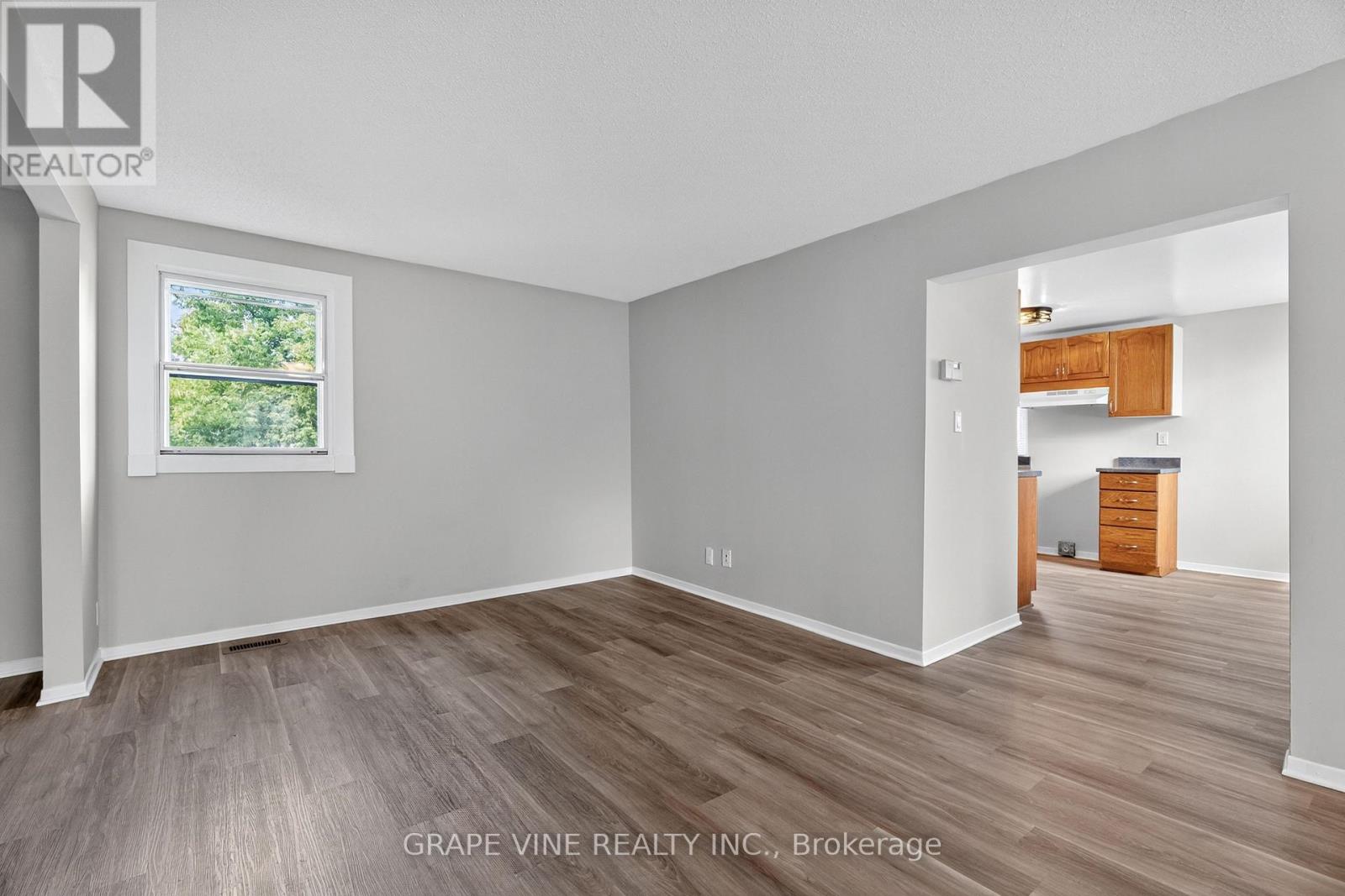 814 Laurier Street, Clarence-Rockland, Ontario  K4K 1E6 - Photo 14 - X12358275