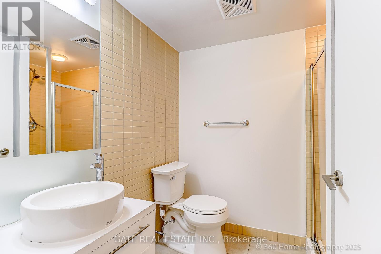 1705 - 21 Carlton Street, Toronto (Church-Yonge Corridor), Ontario  M5B 1L3 - Photo 7 - C12358280