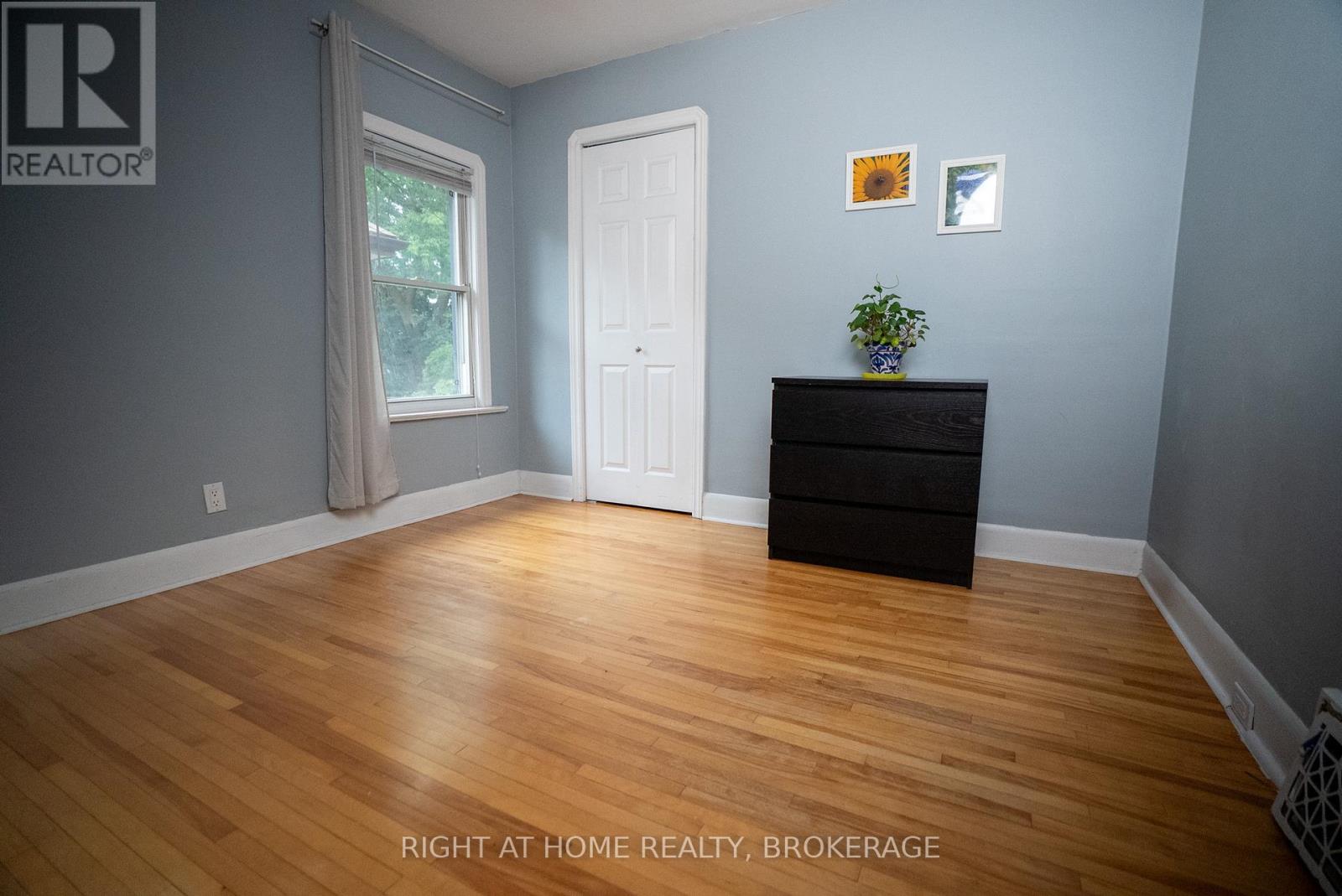 88 Chaplin Avenue, St. Catharines, Ontario  L2R 2E7 - Photo 25 - X12358318